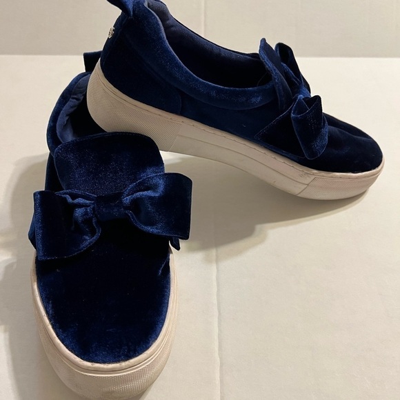 G By Guess Alana Shoes Womens Sz 9 1/2 Blue White Slip Ons - Picture 2 of 5